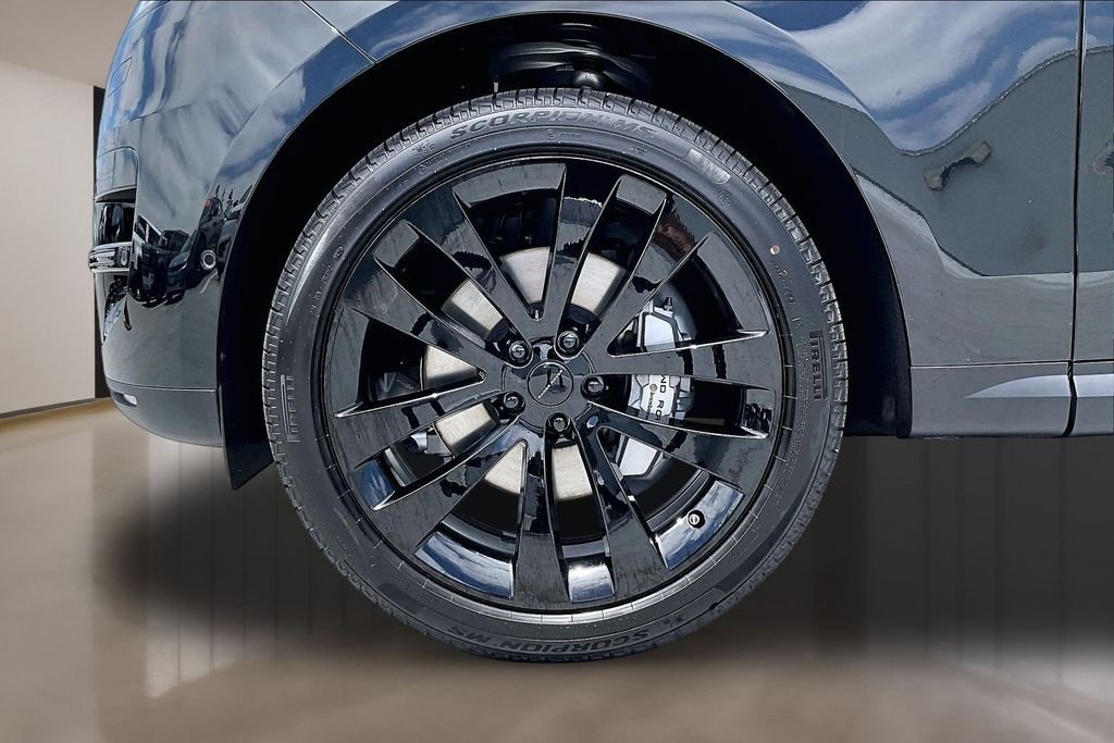 New 2026 Santorini Black LAND ROVER SE image 13