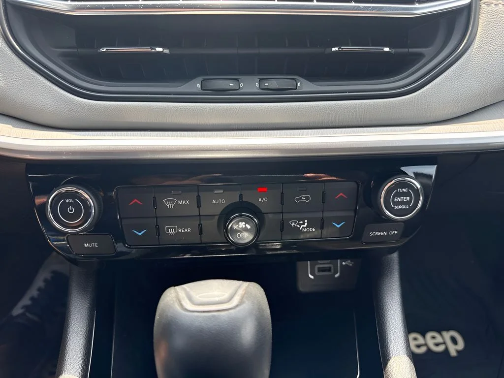 Used 2025 Black Jeep Limited image 10