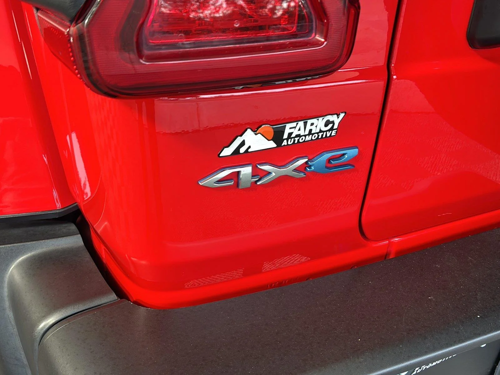 Used 2024 Firecracker Red Clearcoat Jeep Sahara image 8
