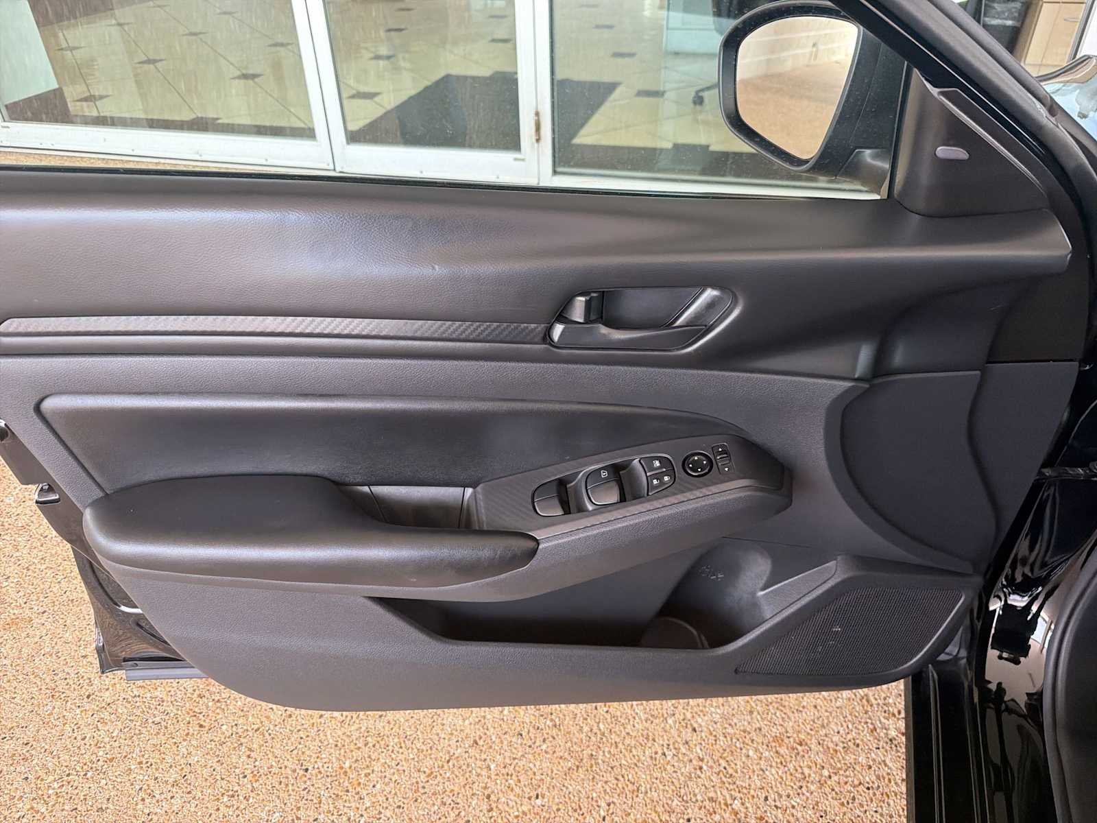 Used 2025 Super Black Nissan S image 22