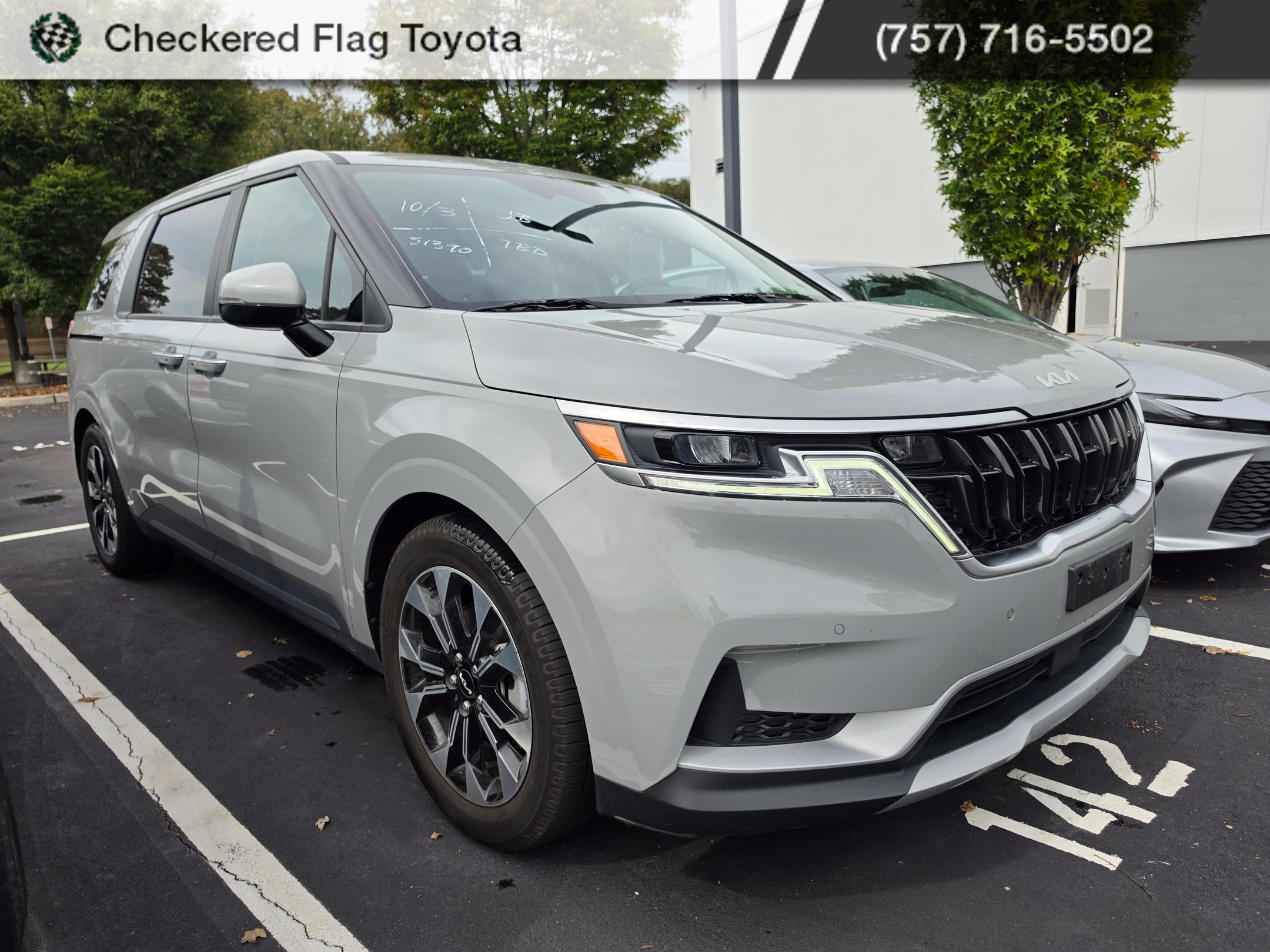 Used 2022 Ceramic Silver Kia EX image 3