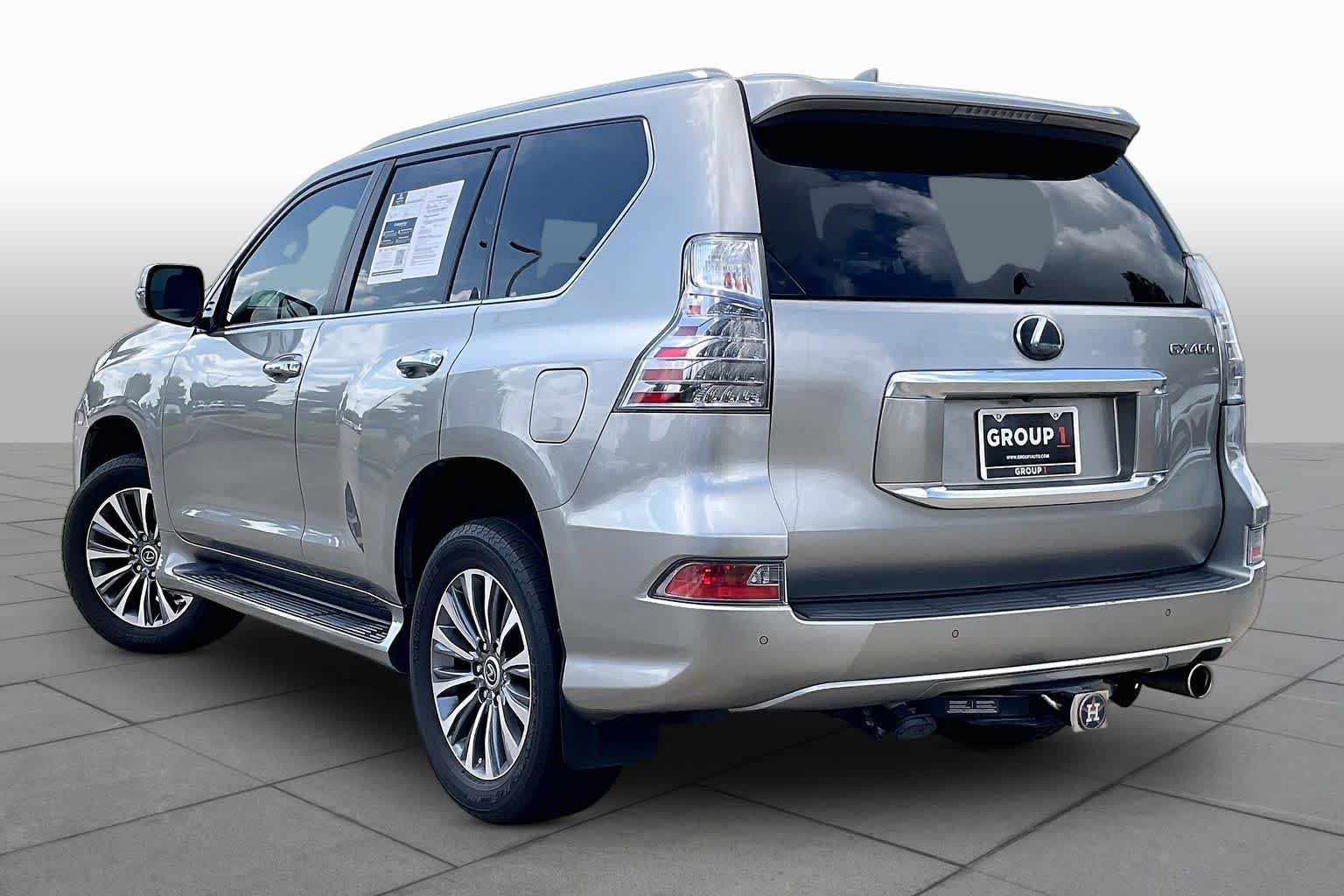 Used 2021 Atomic Silver Lexus Luxury image 10