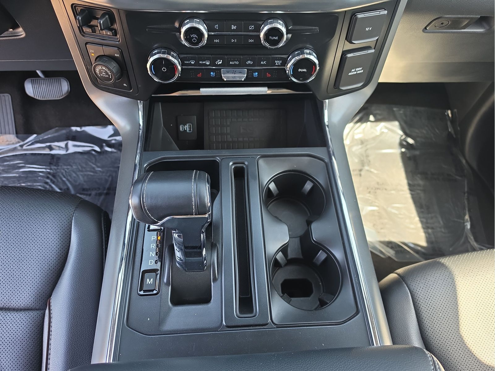 Used 2022 Iconic Silver Metallic Ford Lariat image 12