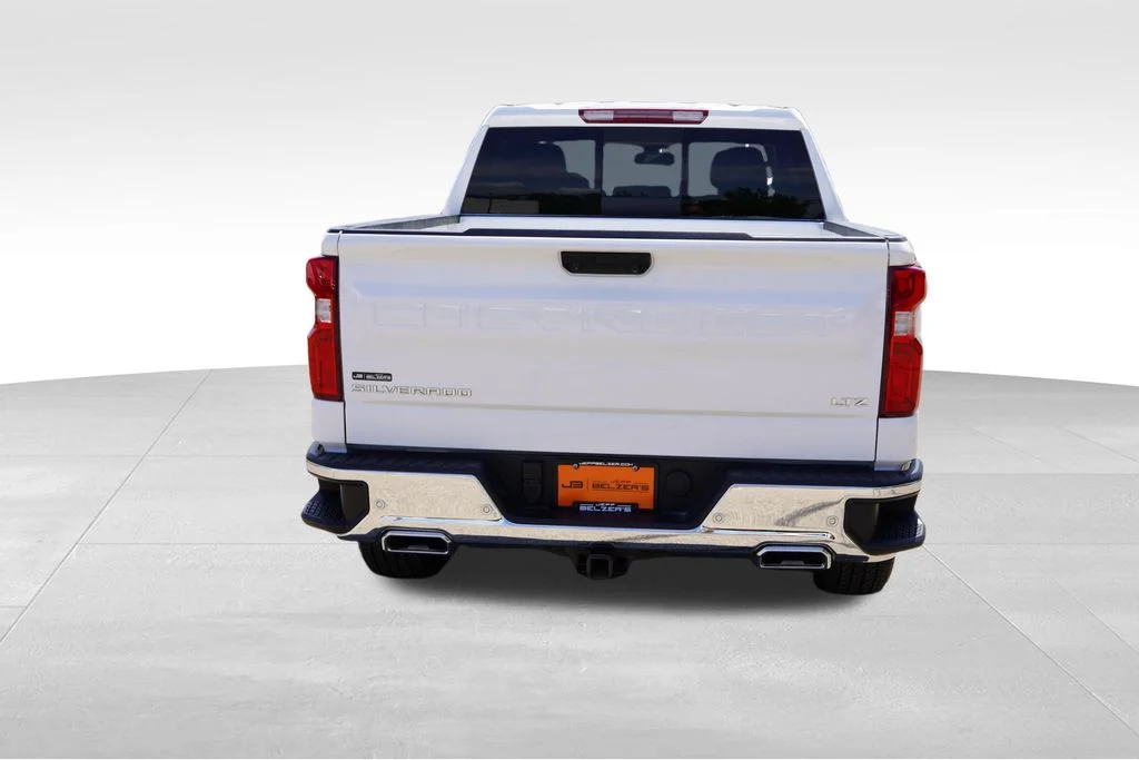 Used 2024 Summit White Chevrolet LTZ image 6