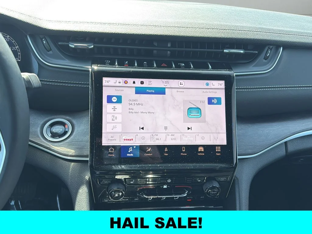 Used 2024 Black Jeep Limited image 22