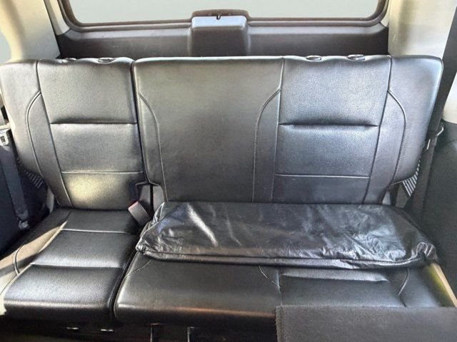 Used 2010 Blue Nissan Titanium image 13