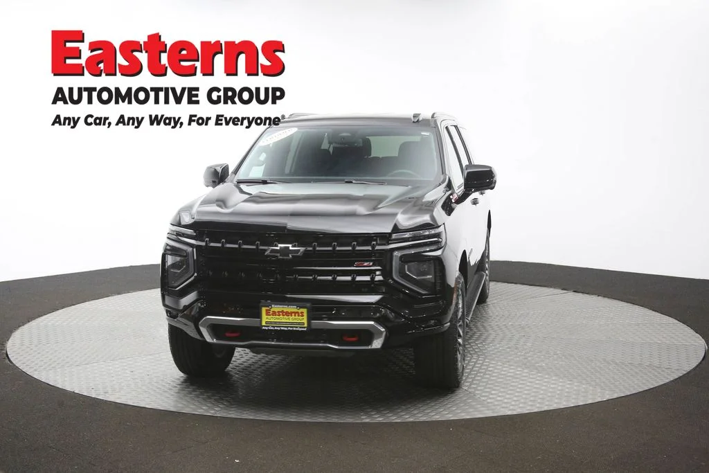 Used 2025 Black Chevrolet Z71 image 58