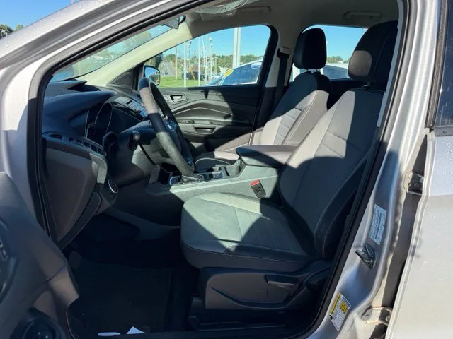 Used 2017 Silver Ford S image 11