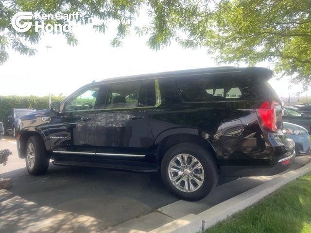 2023 GMC Yukon Denali's photo