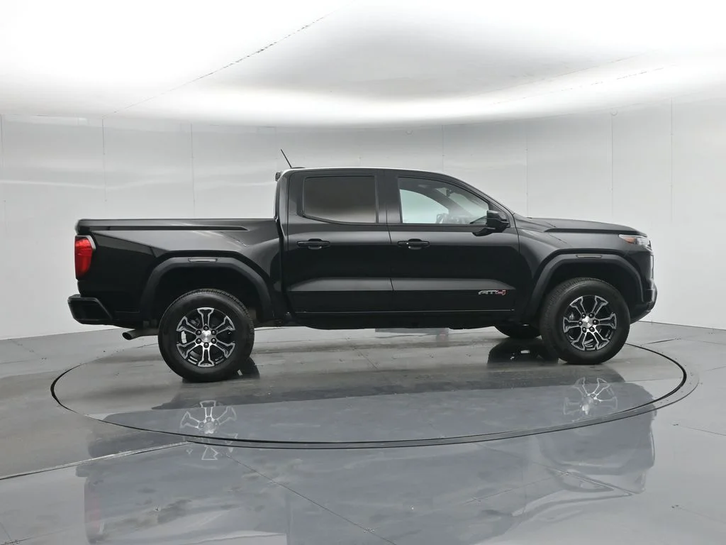 Used 2023 Black GMC AT4 image 31