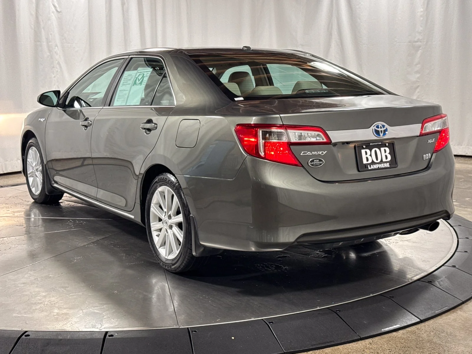 Used 2014 Cypress Pearl Toyota XLE image 9