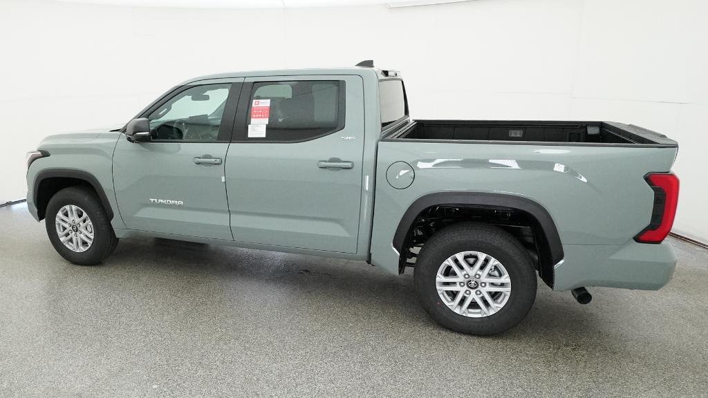 New 2026 Lunar Rock Toyota SR5 image 4