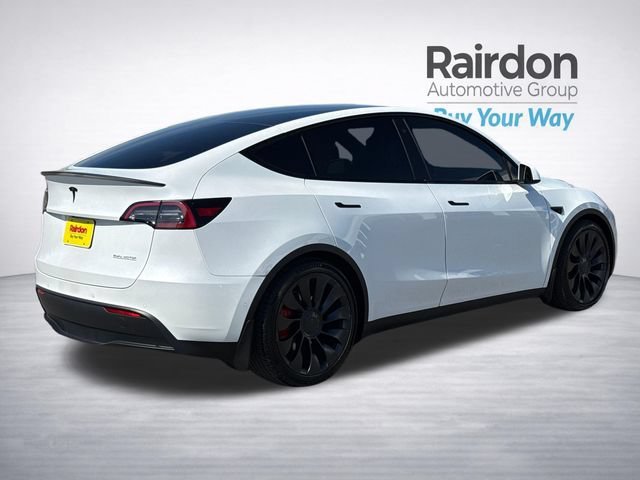 Used 2022  Tesla Performance image 7