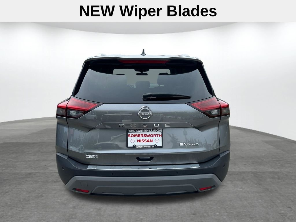 Used 2023 Gray Nissan SV image 6