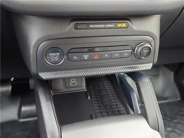 Used 2025 Black Ford Badlands 4x4 image 13