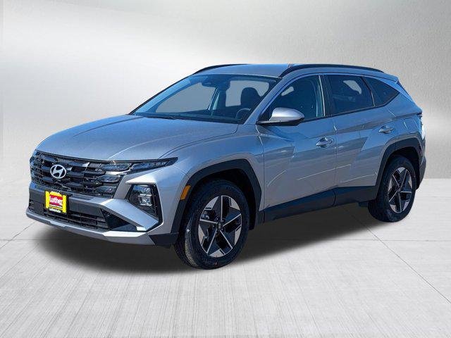New 2026 Shimmering Silver Hyundai SEL image 2