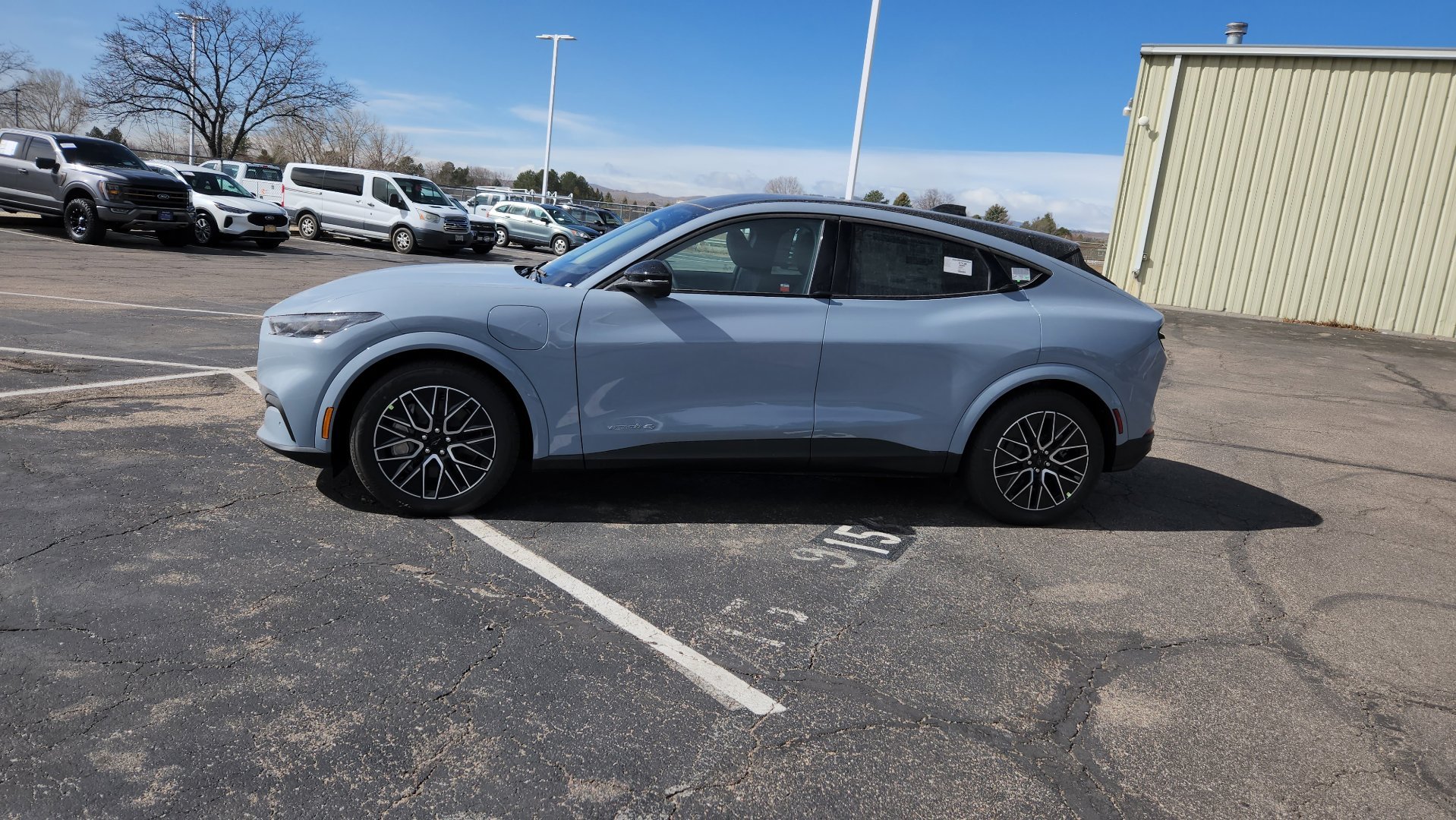 New 2026 Glacier Gray Metallic Tri-coat Ford Premium image 5