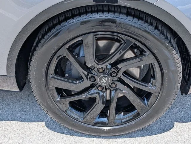 2024 Land Rover Discovery Dynamic SE - Photo 30