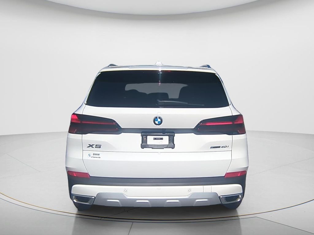 New 2026 Alpine White BMW sDrive40i image 6