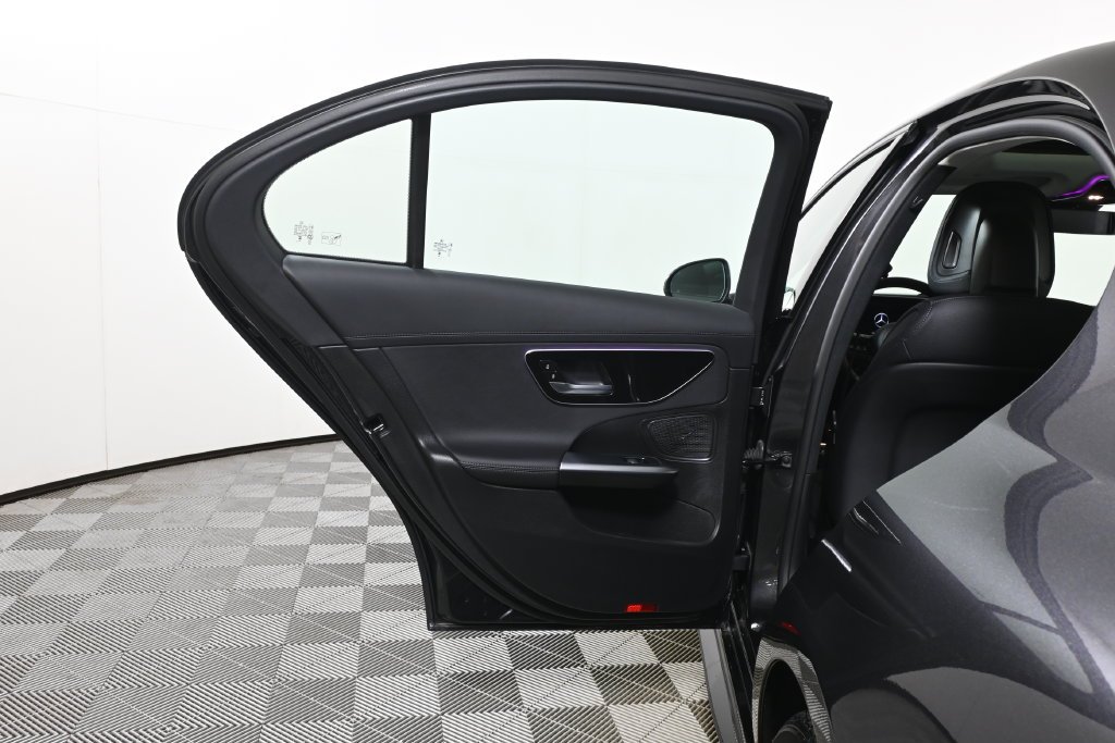 Used 2026 Graphite Grey Metallic Mercedes-Benz C 300 image 28