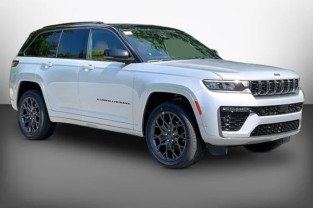 2026 Jeep Grand Cherokee Summit