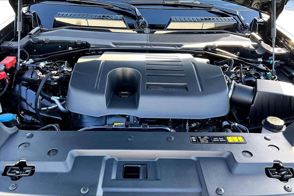 New 2026  Land Rover X-Dynamic SE image 12