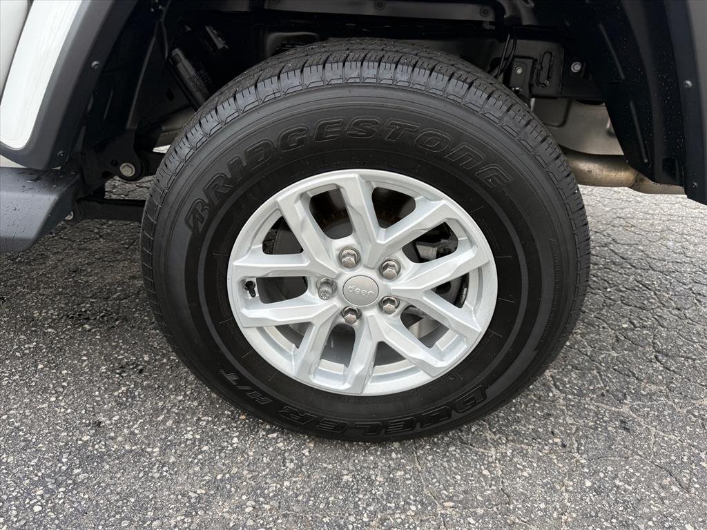 Used 2023 Bright White Clear Coat Jeep Sport S image 11