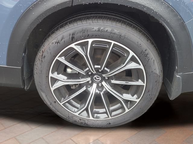 Used 2025 Gray Metallic Mazda Premium Plus image 28