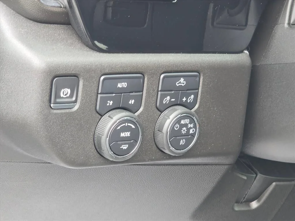 Used 2025 Gray Chevrolet RST image 8