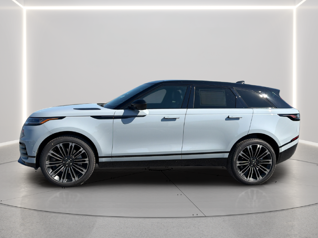 New 2026 Arroios Grey Land Rover  image 13