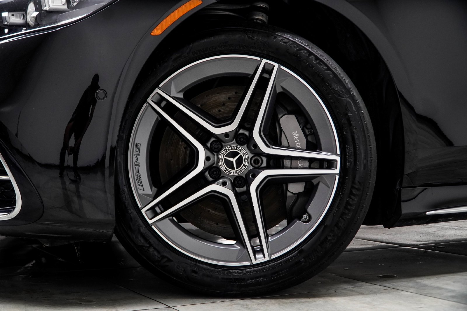 Used 2024 Black Mercedes-Benz S 580e image 7