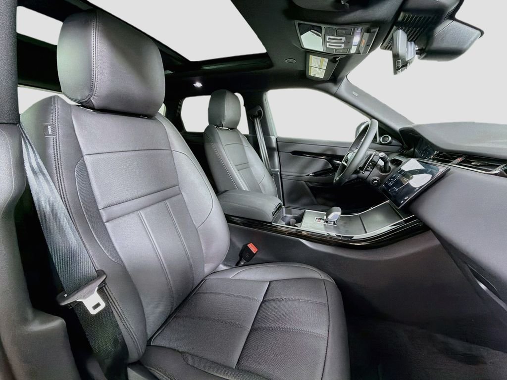 New 2026 Tribeca Blue Land Rover S image 30