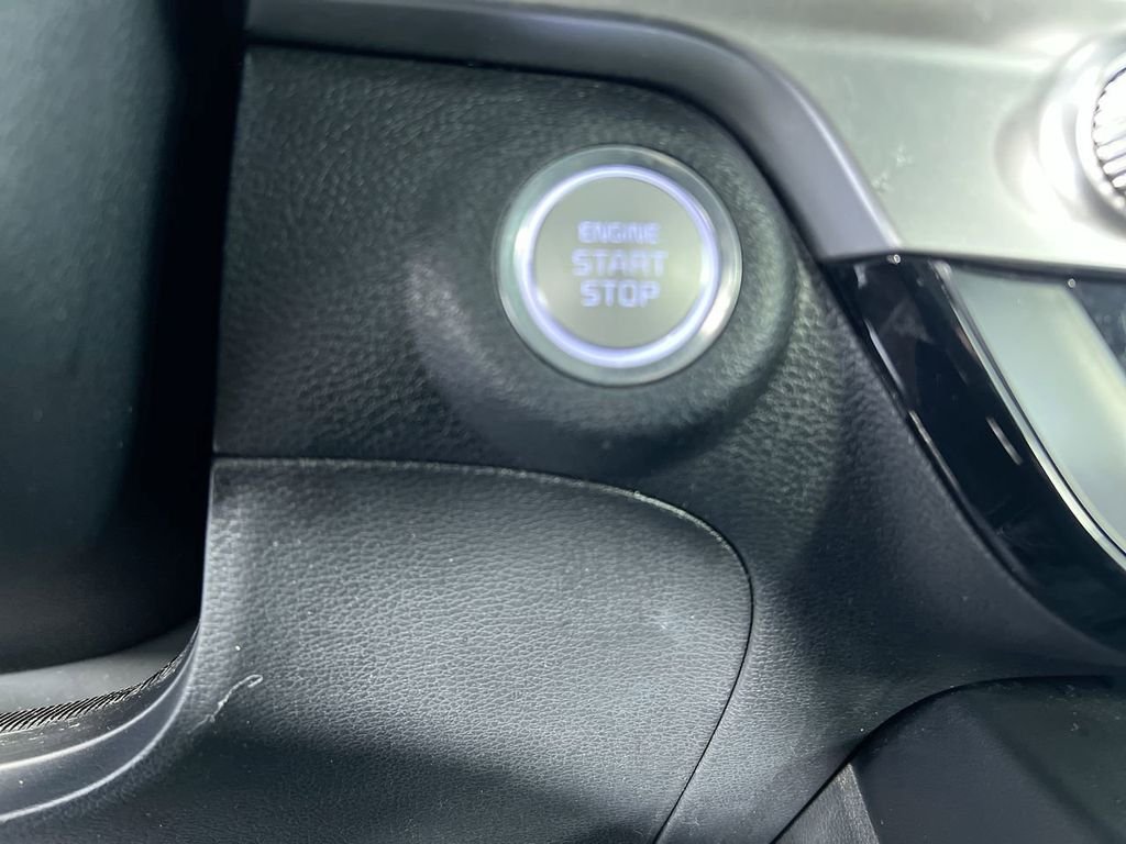 Used 2023 White Kia LX image 21