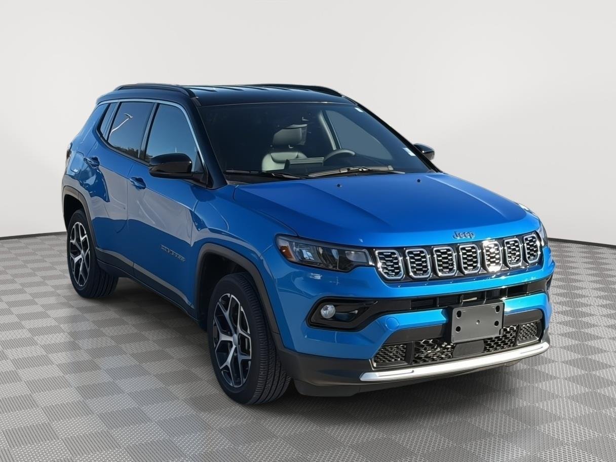 Used 2024 Hydro Blue Pearlcoat Jeep Limited image 1