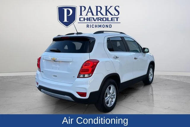 Used 2017 White Chevrolet LT image 8