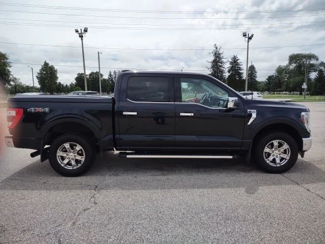 Certified Used 2021 Blue Metallic Ford Lariat image 8