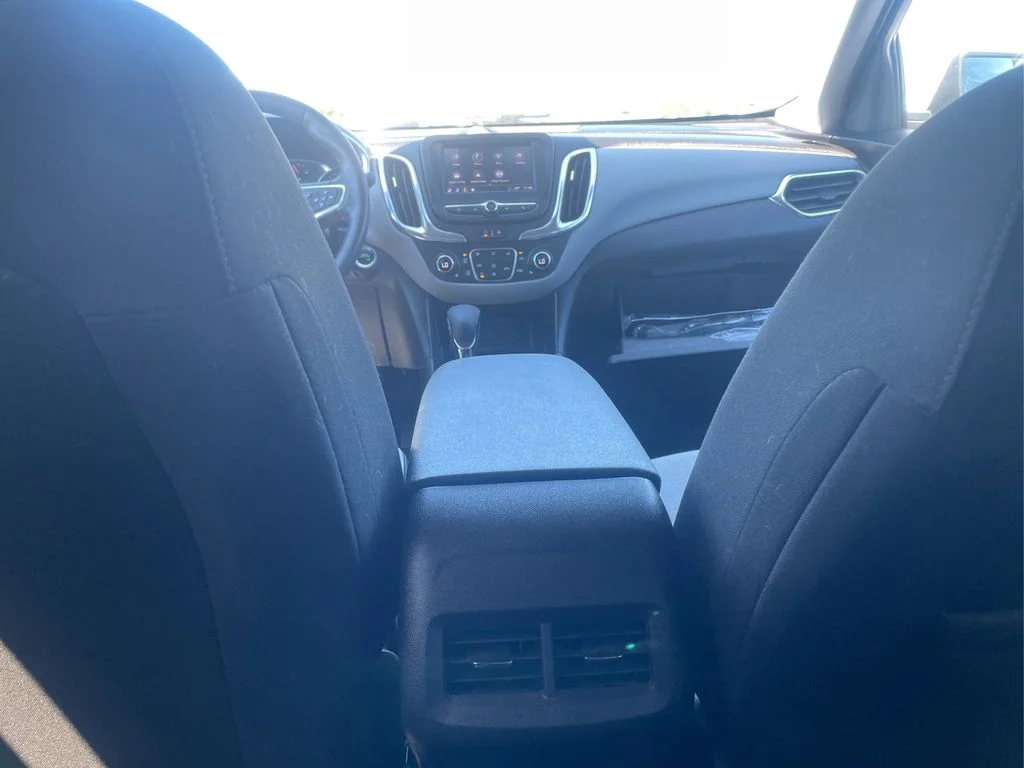 Used 2024 Summit White Chevrolet LT image 18