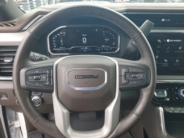 Used 2024 White Frost Tricoat GMC Denali image 11