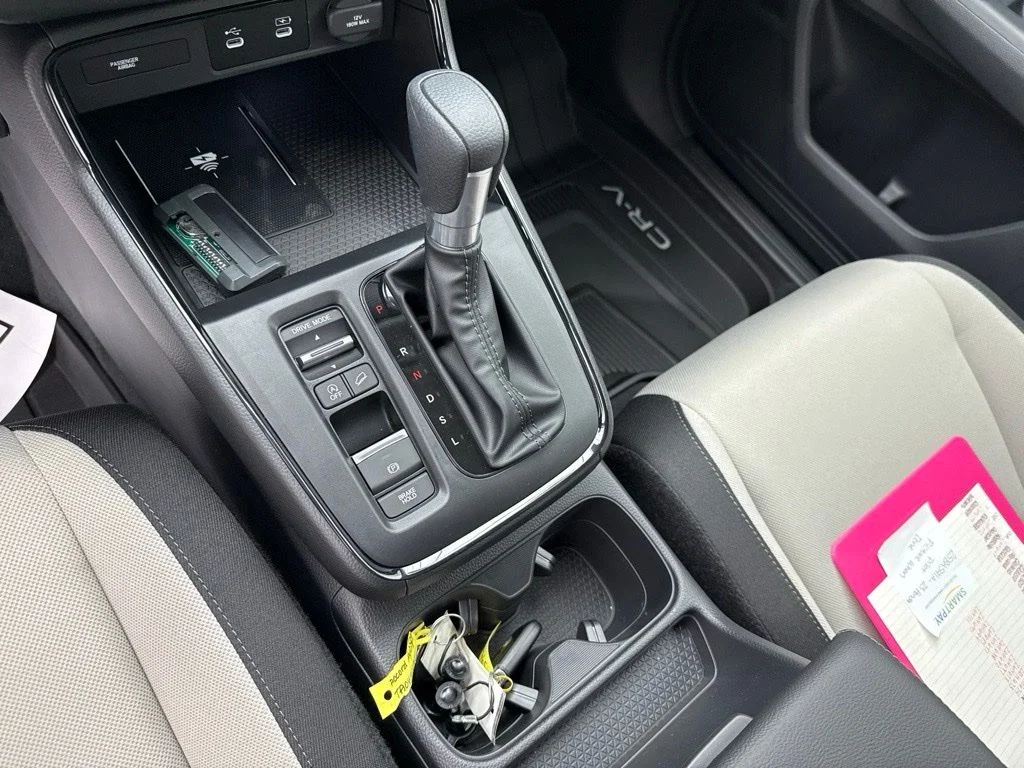 New 2026 Platinum White Pearl Honda LX image 18