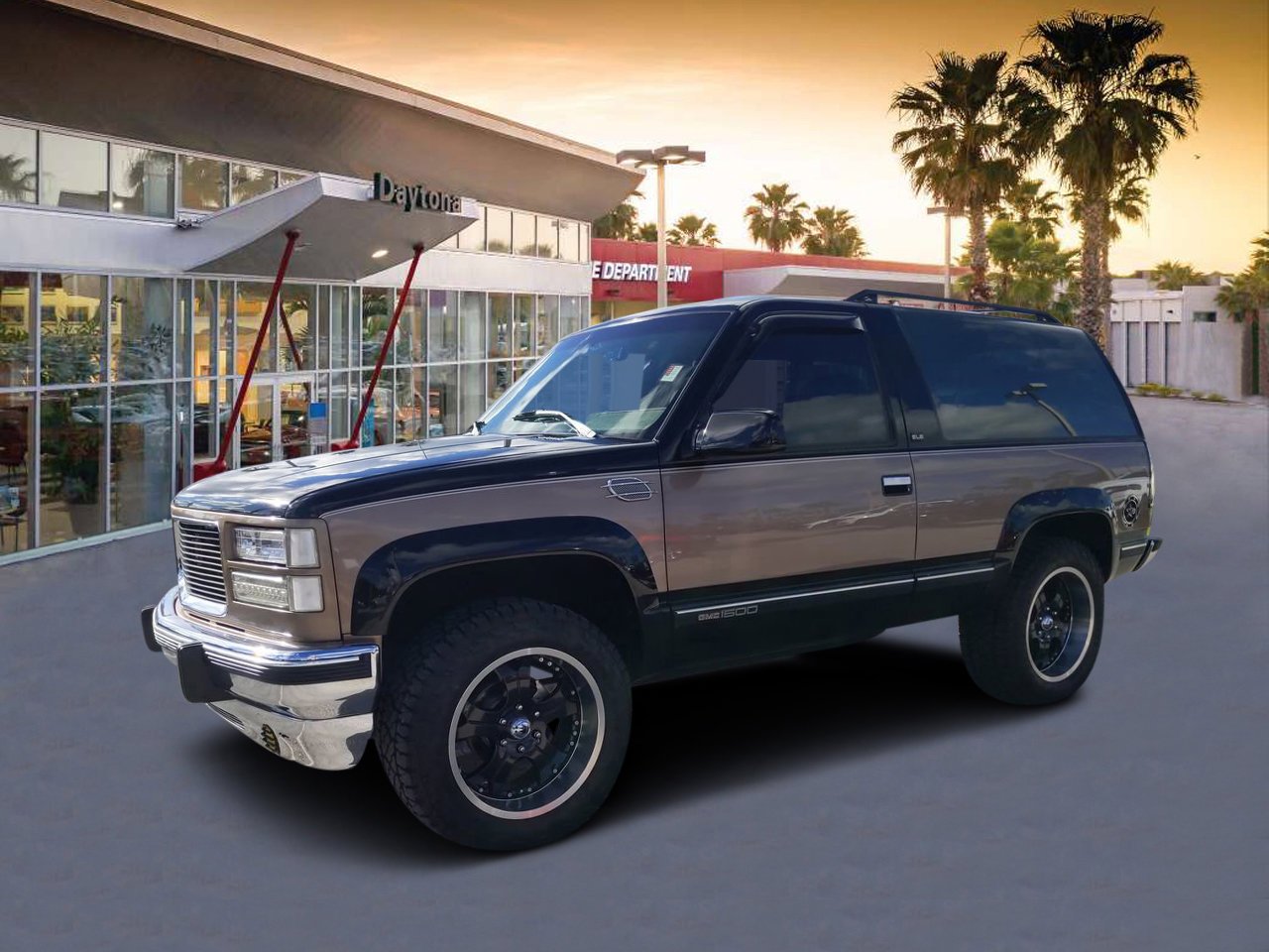 Used 1994 ONYX BLACK/LIGHT AUTUMNWOOD GMC 2DR 1500 4WD image 7