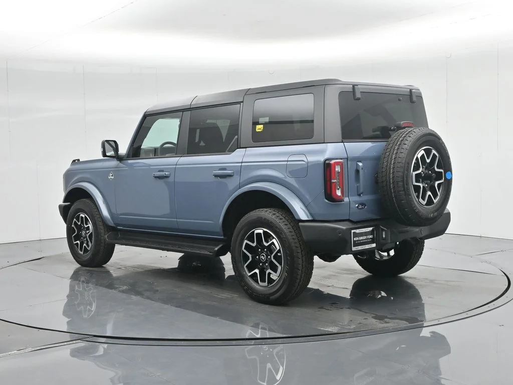 2025 Ford Bronco 4-Door Outer Banks - Photo 6
