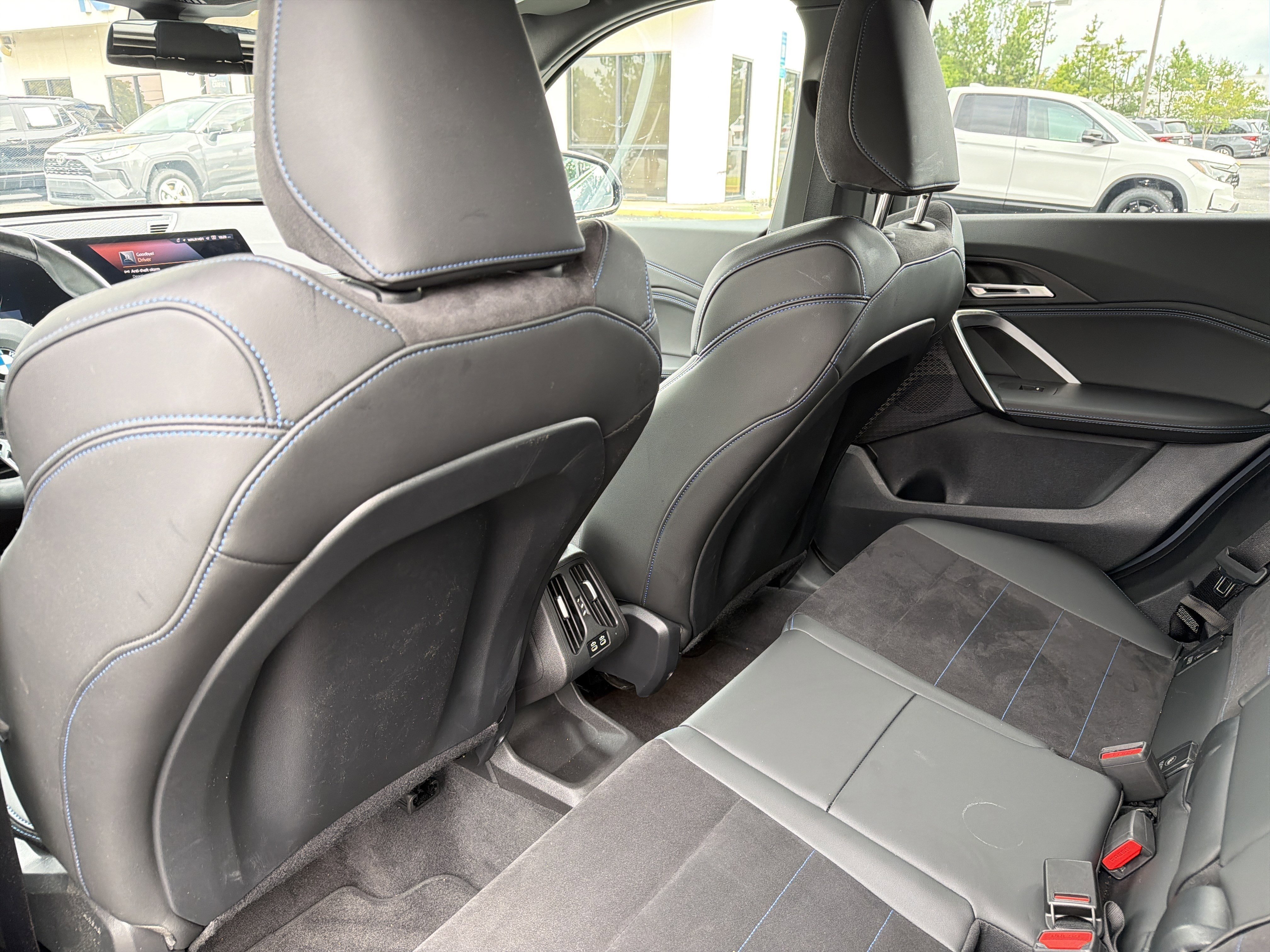 2025 BMW X1 28i - Photo 21