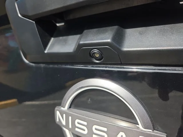 Used 2022 Black Nissan S image 26