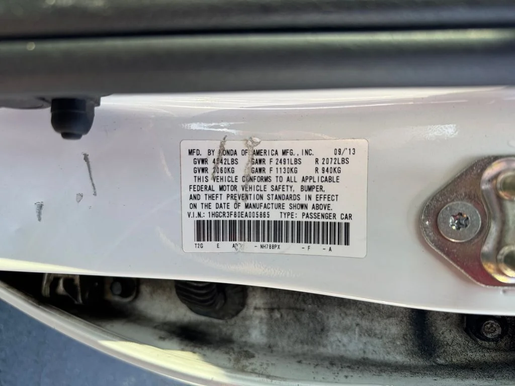 Used 2014 White Orchid Pearl Honda EX-L image 26