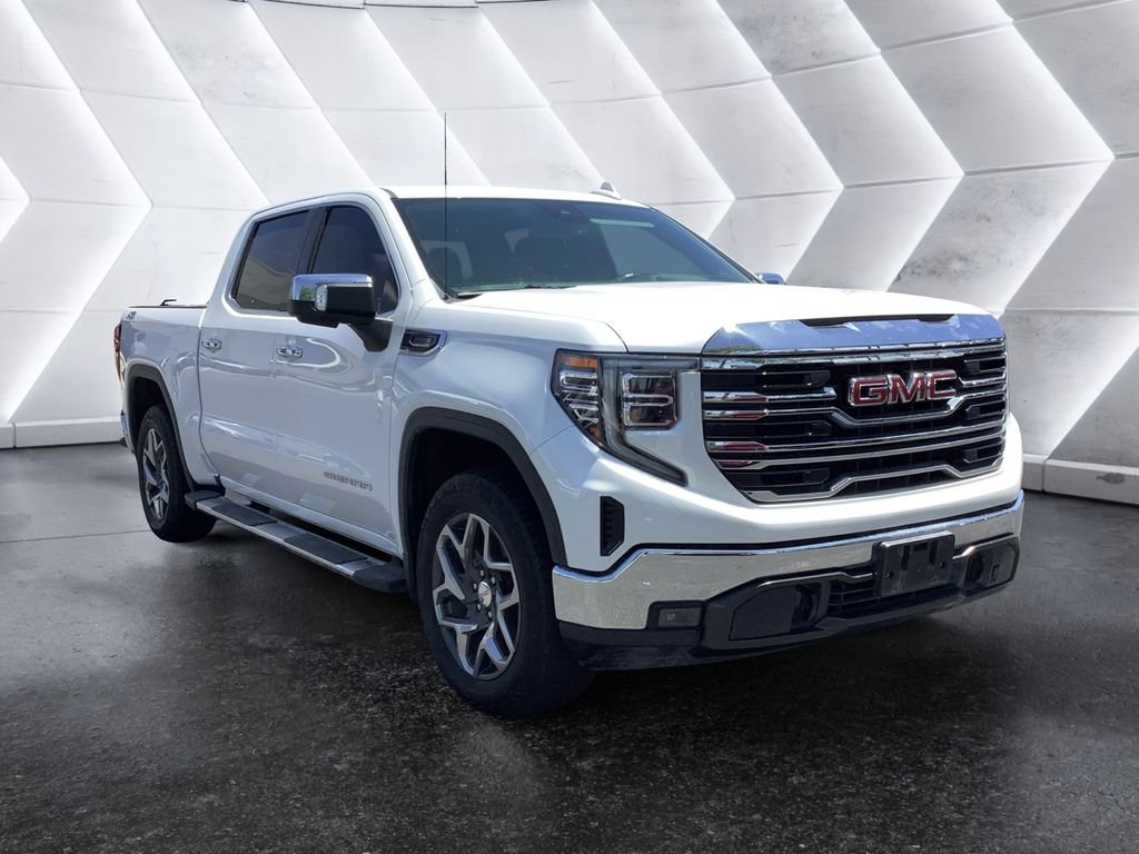 2023 GMC Sierra 4WD Crew Cab Short Box SLT's photo