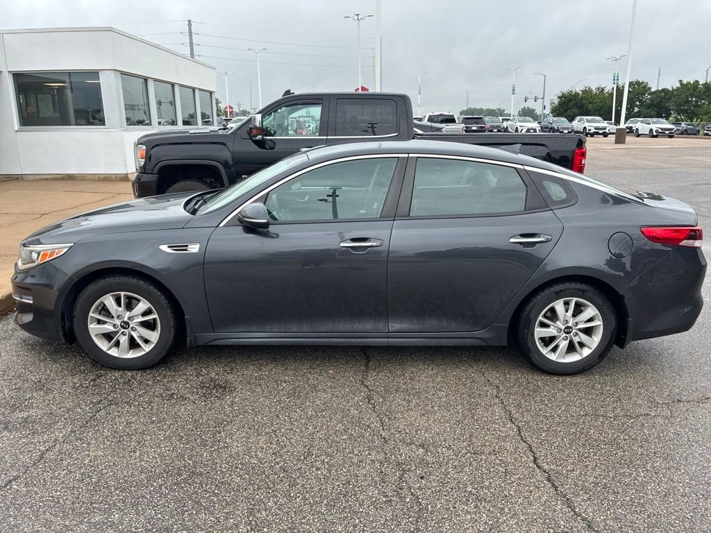Used 2017 Gray Kia LX image 4