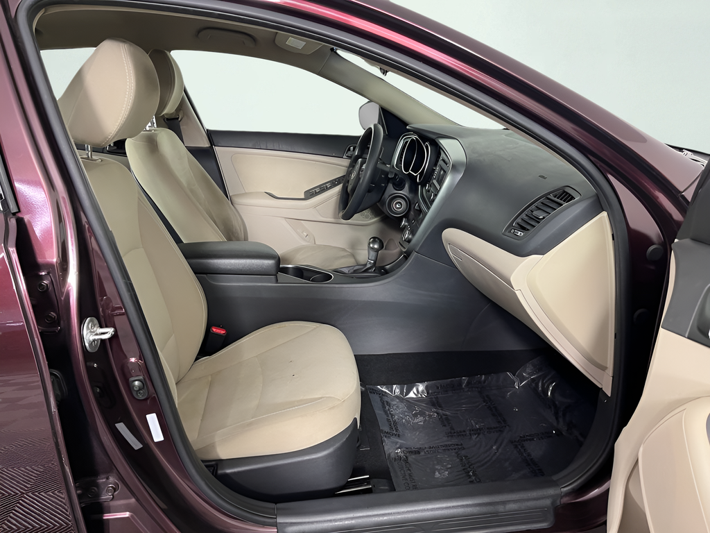 2014 Kia Optima LX - Photo 16