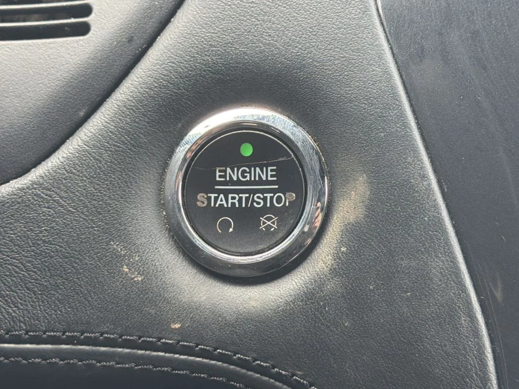 Used 2018 Red Ford Platinum image 31
