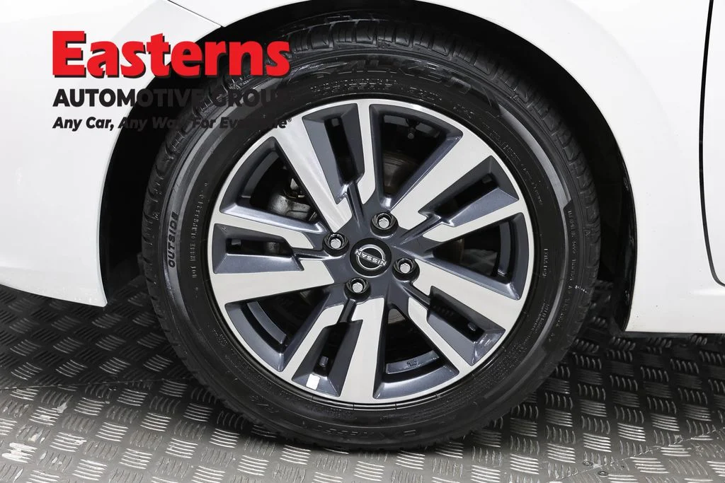 Used 2023 White Nissan 1.6 SV image 32