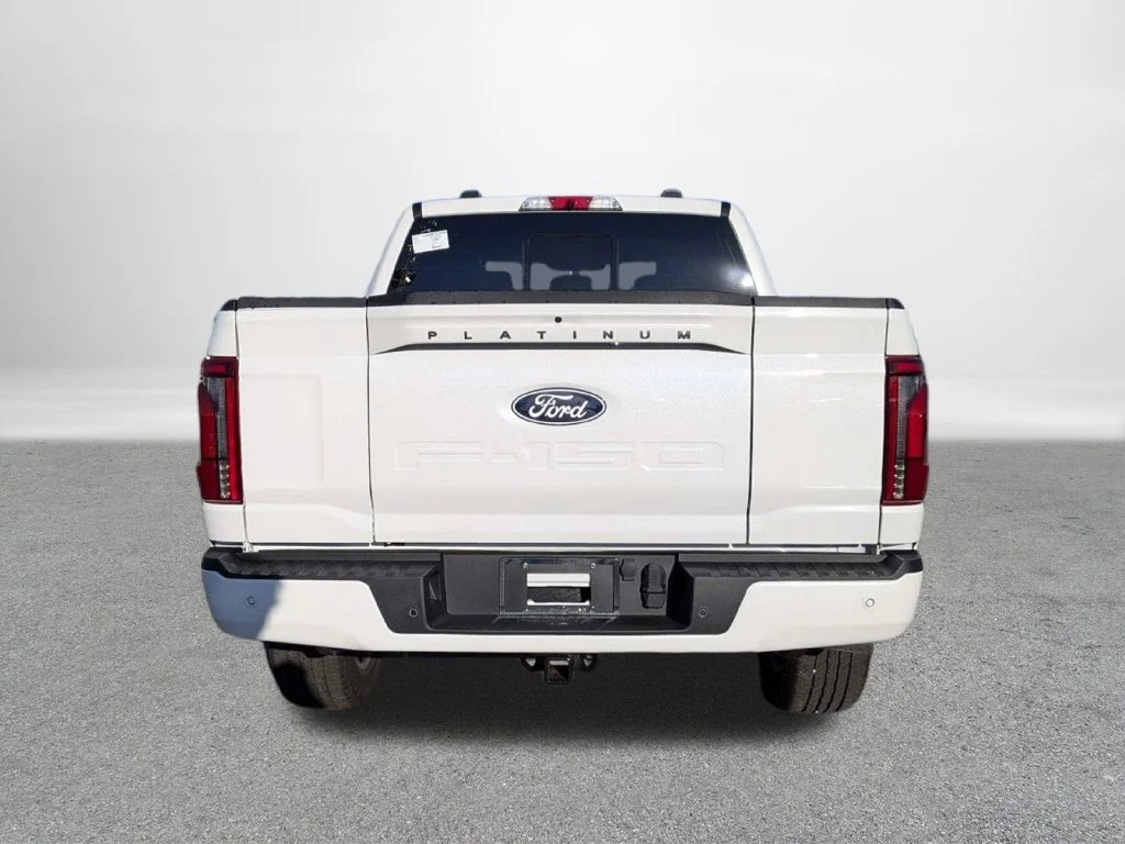 New 2026 Star White Metallic Tri-Coat Ford Platinum® image 4